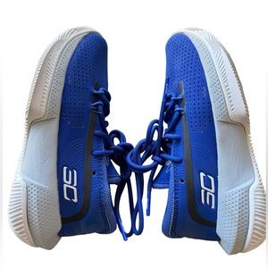 Toddler size 12 Steph Curry 3zer0 sneakers